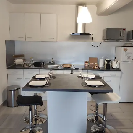 Absl Apartment *